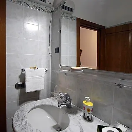 Residenza D'epoca Celeste 3* カゼルタ