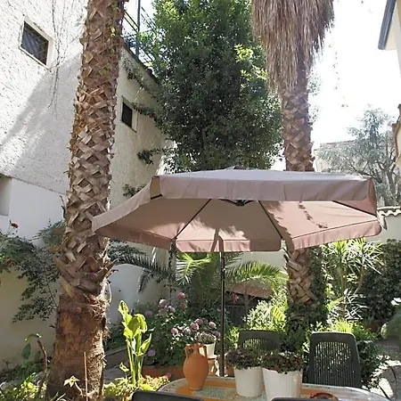 Residenza D'epoca Celeste 3*