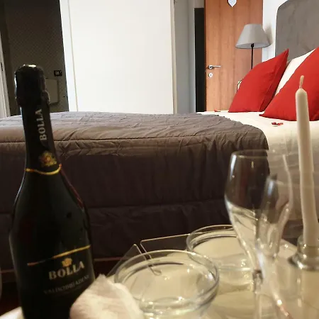 Residenza D'epoca Celeste فندق مبيت وإفطار كازيرتا